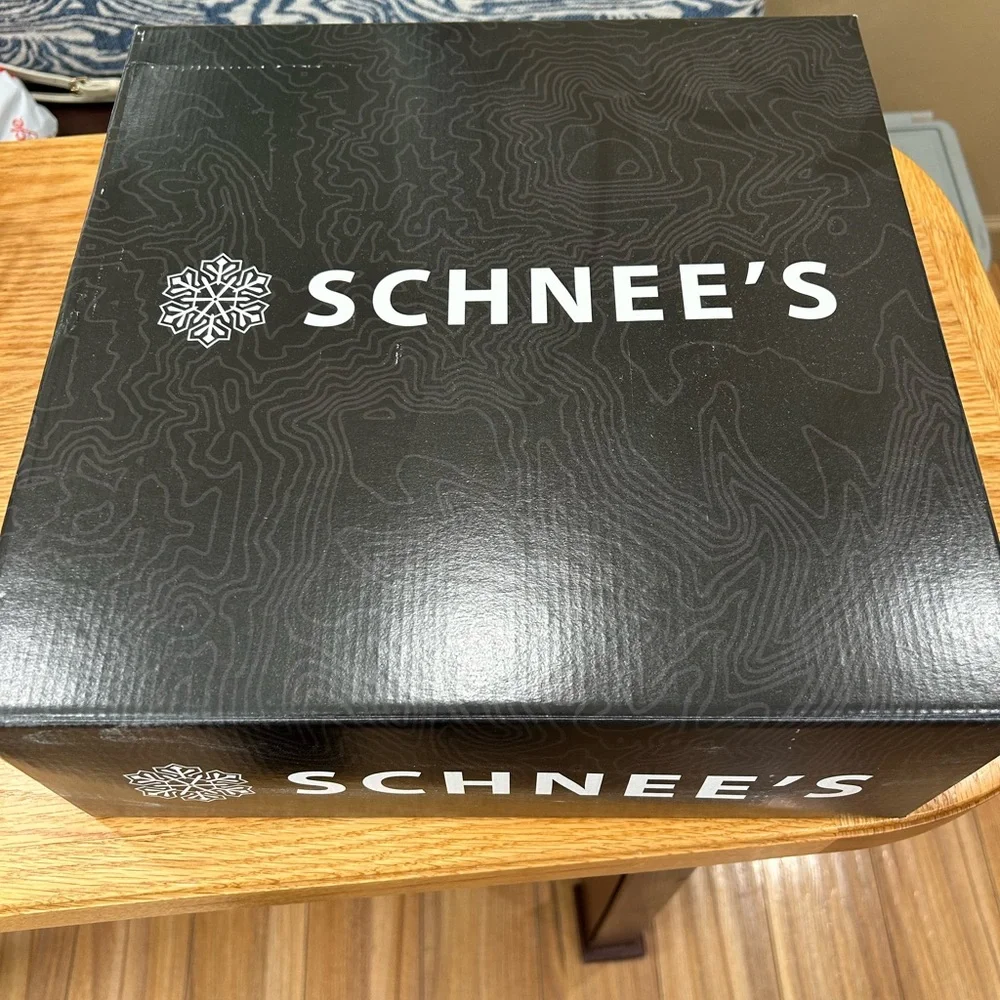 Schnee's Beartooth 200g Hiking Boots - Picture 10 of 13